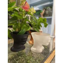 Portavaso volto donna di vetro satinato cm18x15 h 15 bianco